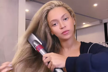 Beyoncé on Instagram showing us her hair routine.