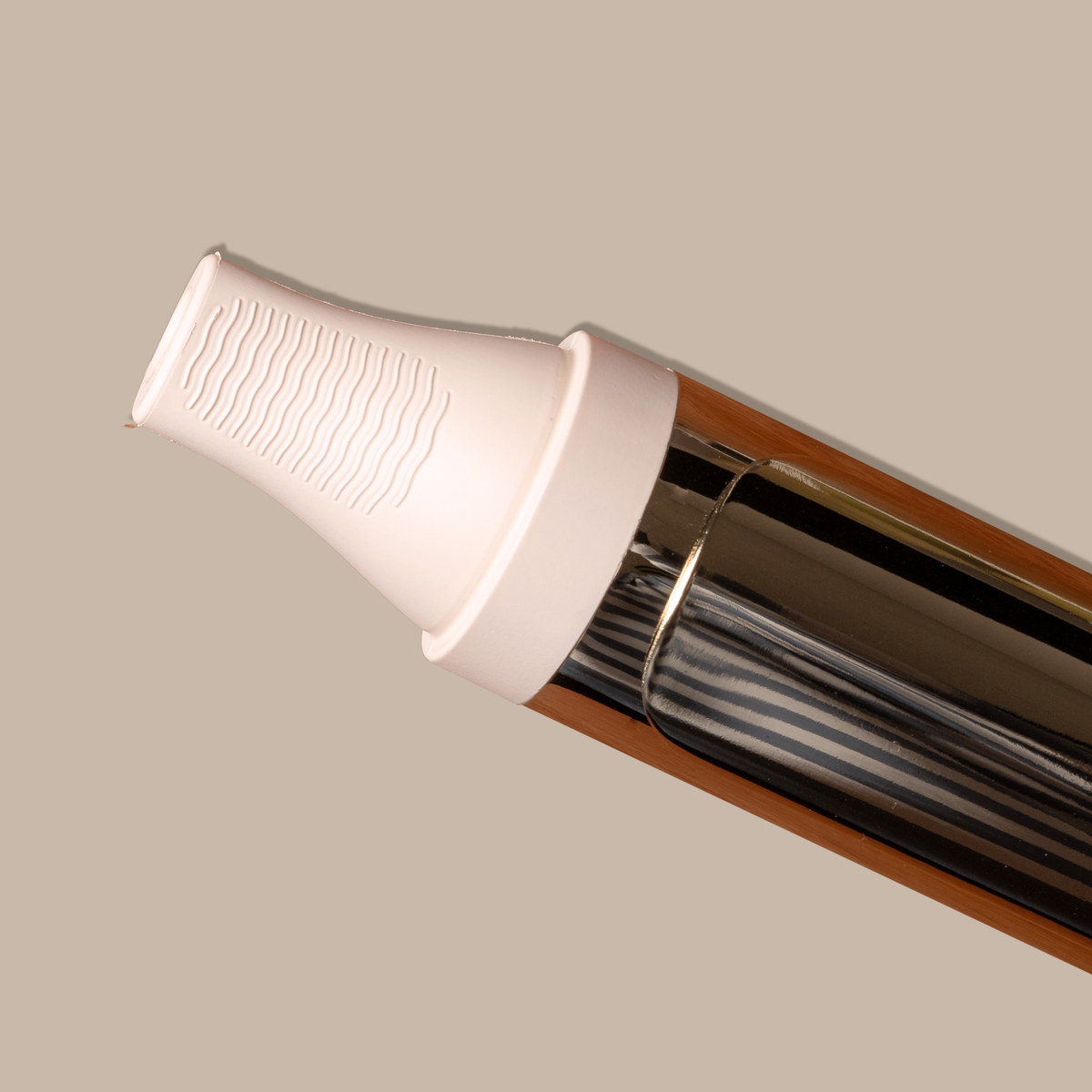 TYME 1.25 inch curling iron in Cashmere, detail